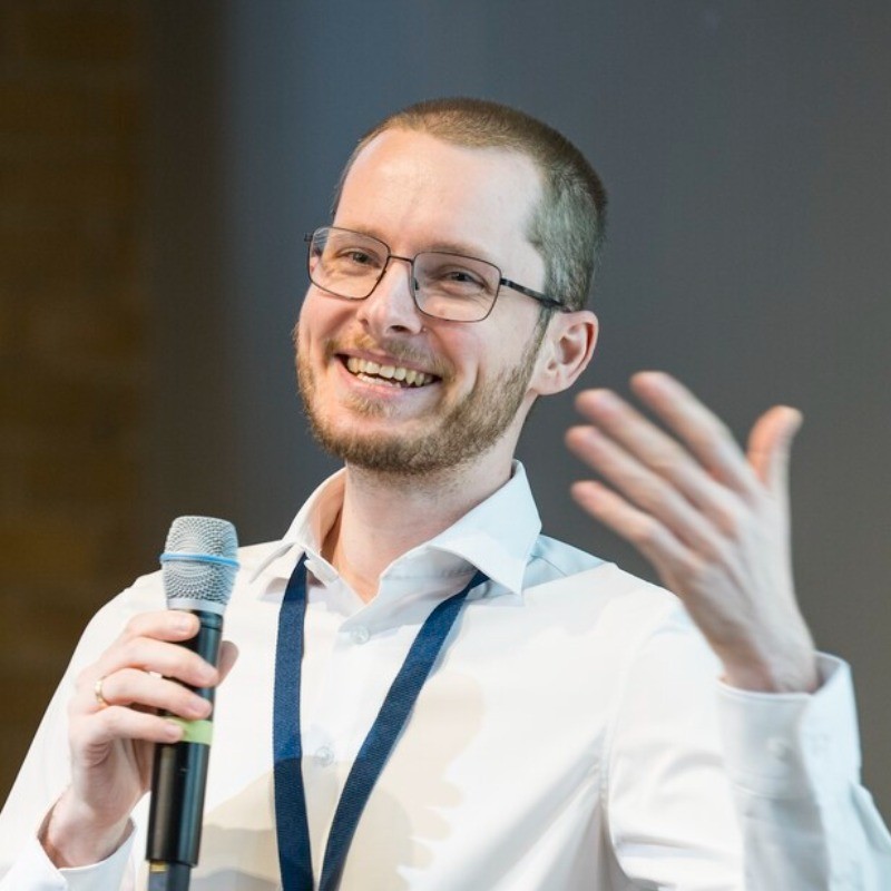 Dr. Philip Heltweg Avatar